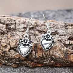 Retro Heart-shaped Flower Earrings
