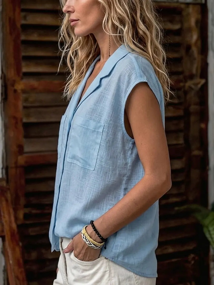 Women's Sleeveless Shirt With Double Pockets And Turn-down Collar